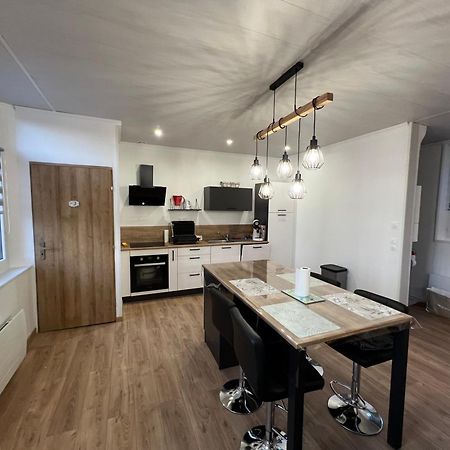 Au Petit Bonheur Apartment Étaples Екстериор снимка